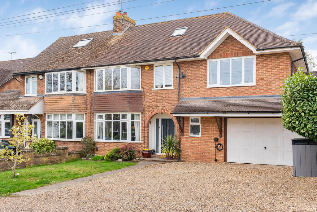 Brache Close, Redbourn, Hertfordshire, AL3