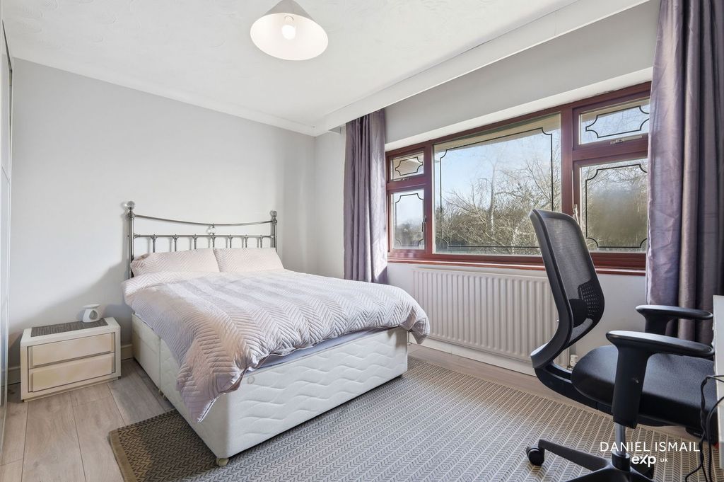 Additional image 36 of 8 bed detached house for saleWelbeck Drive, Langdon Hills, Basildon SS16
