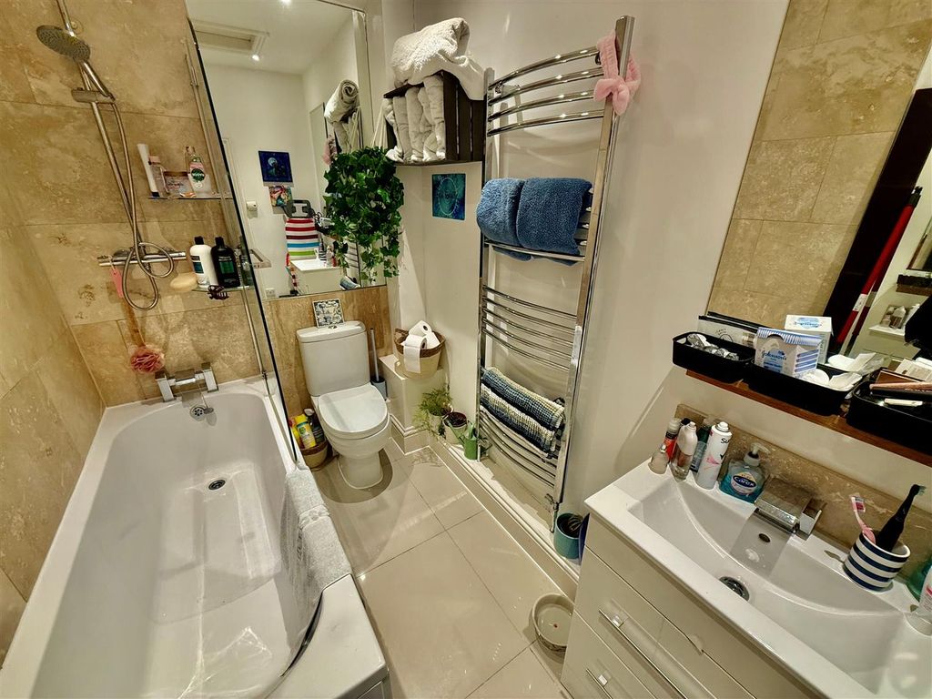 Additional image 8 of 1 bed flat for saleOswald Road, Oswestry SY11