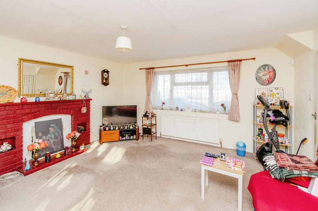 Additional image 3 of 3 bed detached house for saleGreat Bridge Road, Bilston WV14