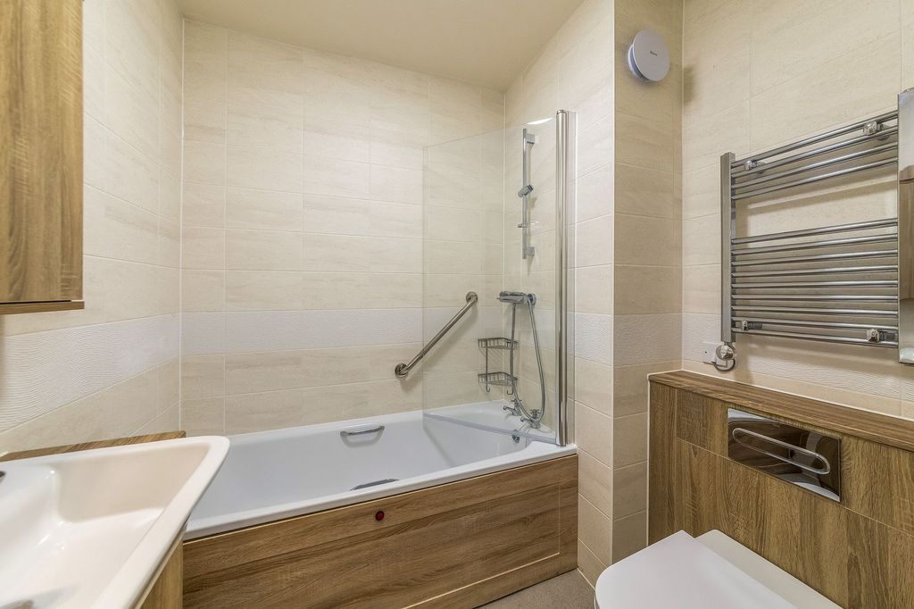 Additional image 16 of 2 bed flat for saleOck Street, Abingdon OX14