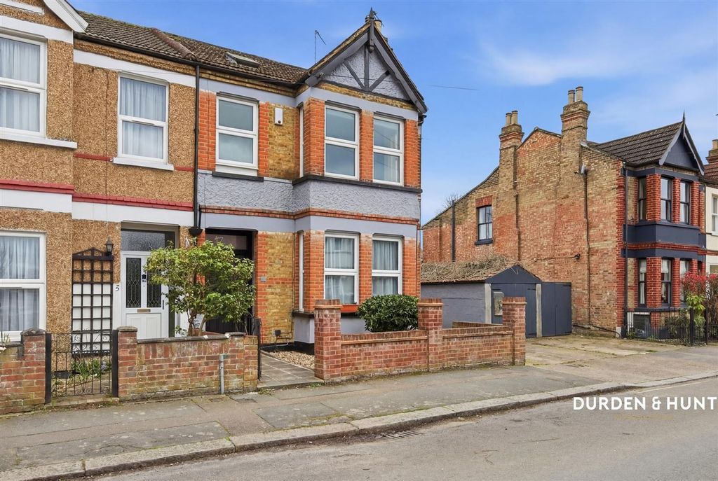 Additional image 24 of 2 bed flat for saleStanley Road, Hornchurch RM12