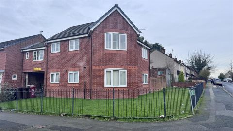Overton Close, Westvale L32