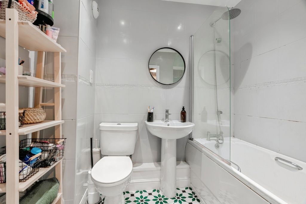 Additional image 16 of 2 bed flat for saleClough Gardens, Haslingden, Rossendale, Lancashire BB4