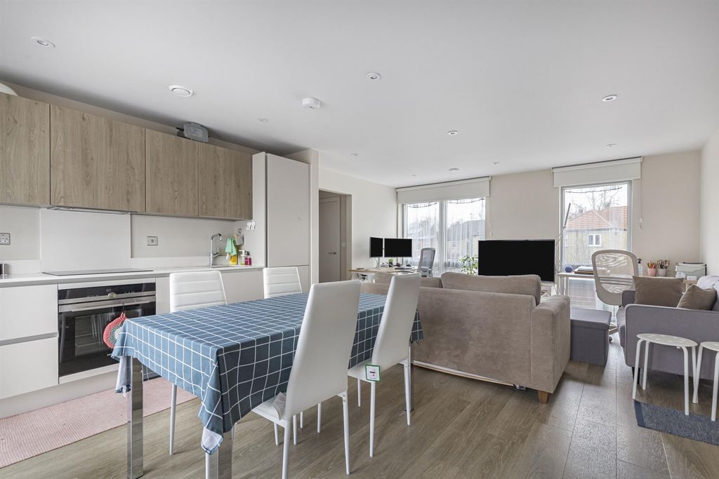 Additional image 5 of 2 bed flat for saleNovum House, Water Lane, Cambridge CB4