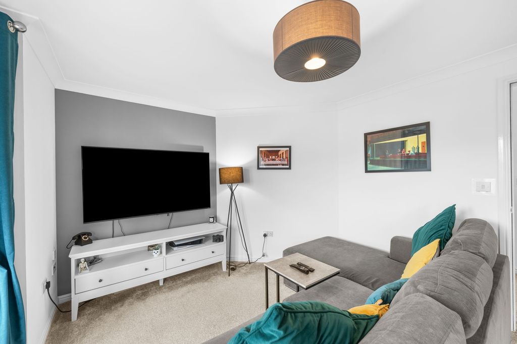 Additional image 5 of 1 bed flat for saleLeyland Road, Bathgate EH48