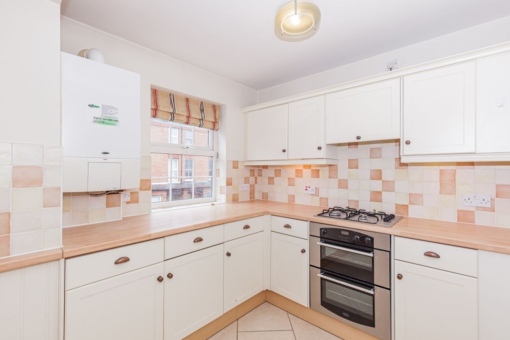 Additional image 7 of 2 bed flat for saleMarlborough Road, Banbury OX16