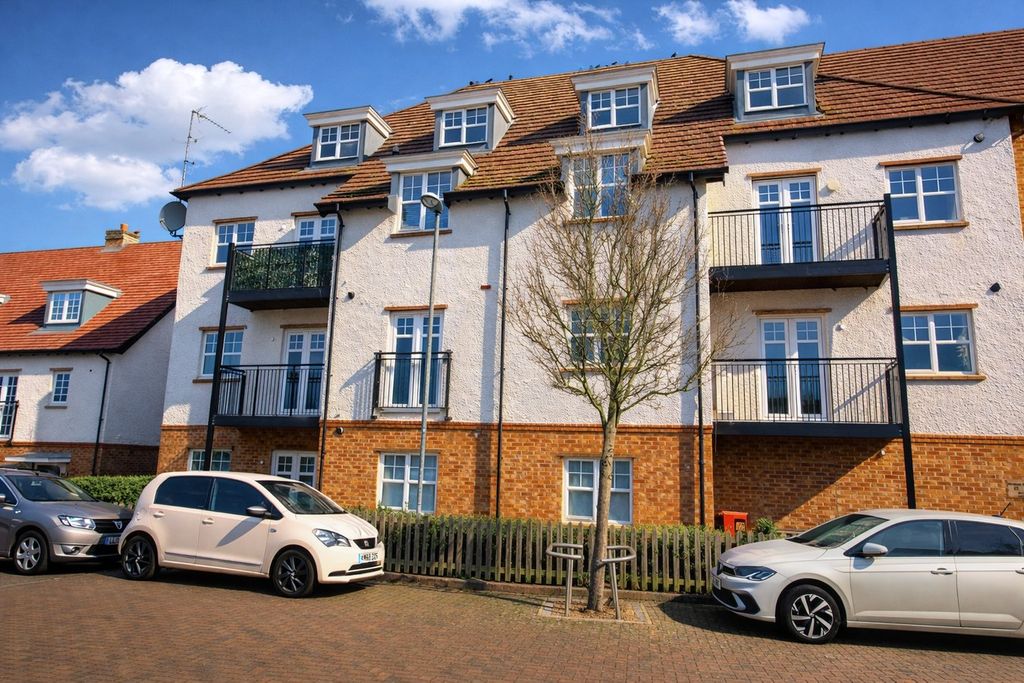 Additional image 8 of 1 bed flat for saleBowyer Drive, Letchworth Garden City SG6