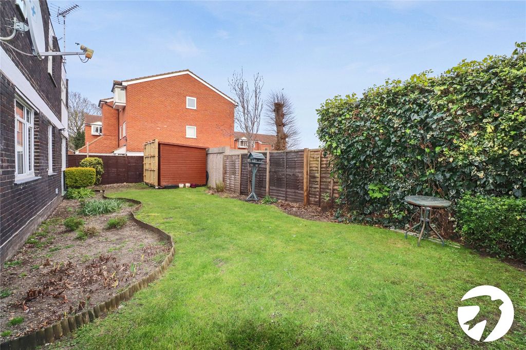 Additional image 9 of 3 bed flat for saleUpper Park Road, Belvedere DA17