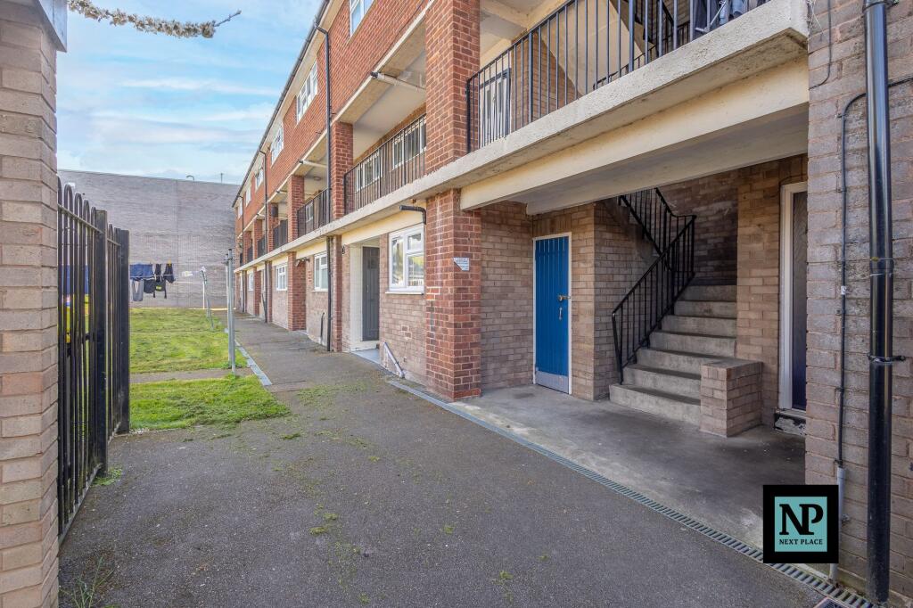 Additional image 2 of Lichfield Street, Tamworth, B79