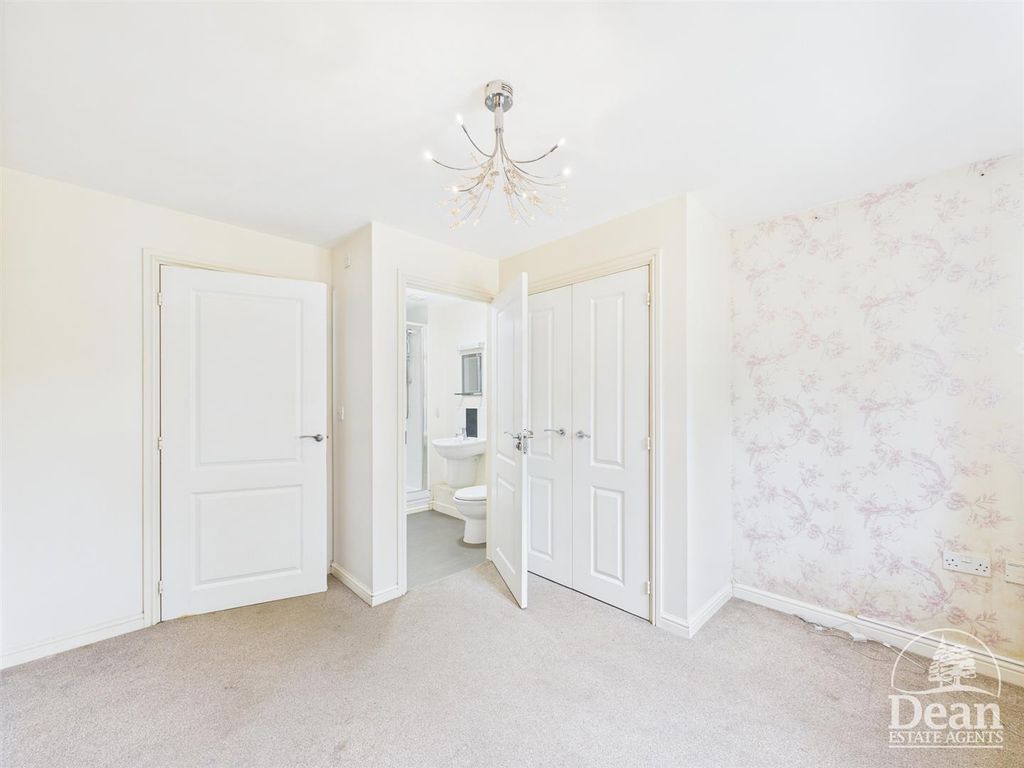 Additional image 9 of 2 bed flat for saleOverstreet Green, Lydney GL15