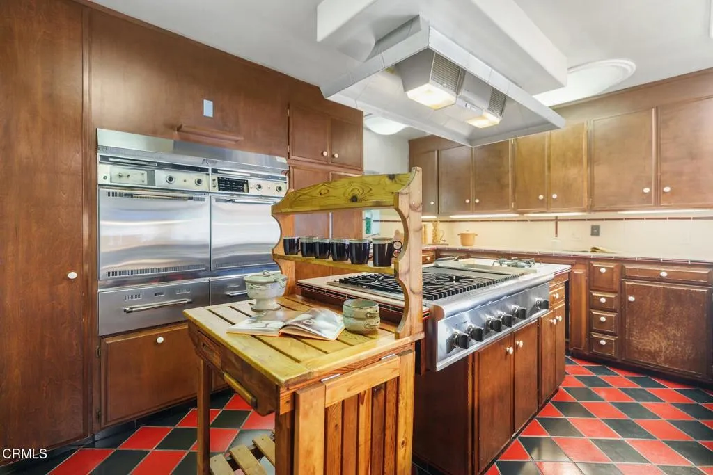 Additional image 78 of 2341 Meadow Valley Terrace, Los Angeles, CA 90039