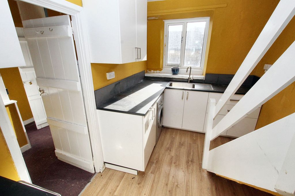 Additional image 3 of 1 bed flat for saleRochdale Road, Todmorden OL14