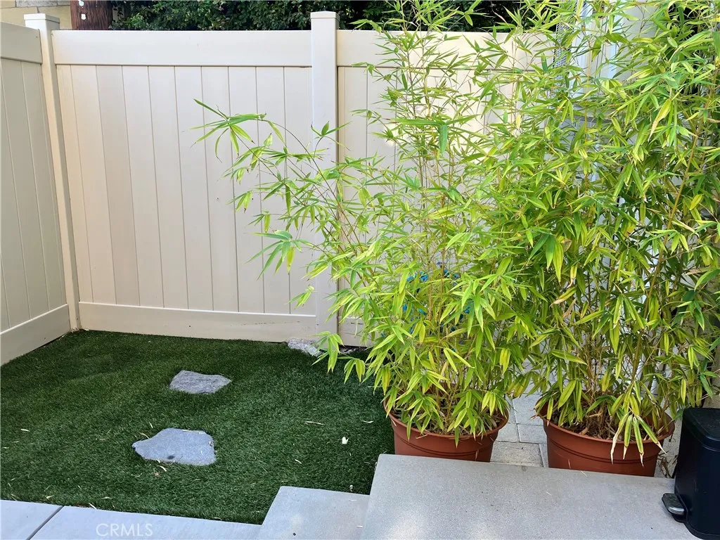Additional image 37 of 11138 Aqua Vista Street Unit 67, Studio City, CA 91602