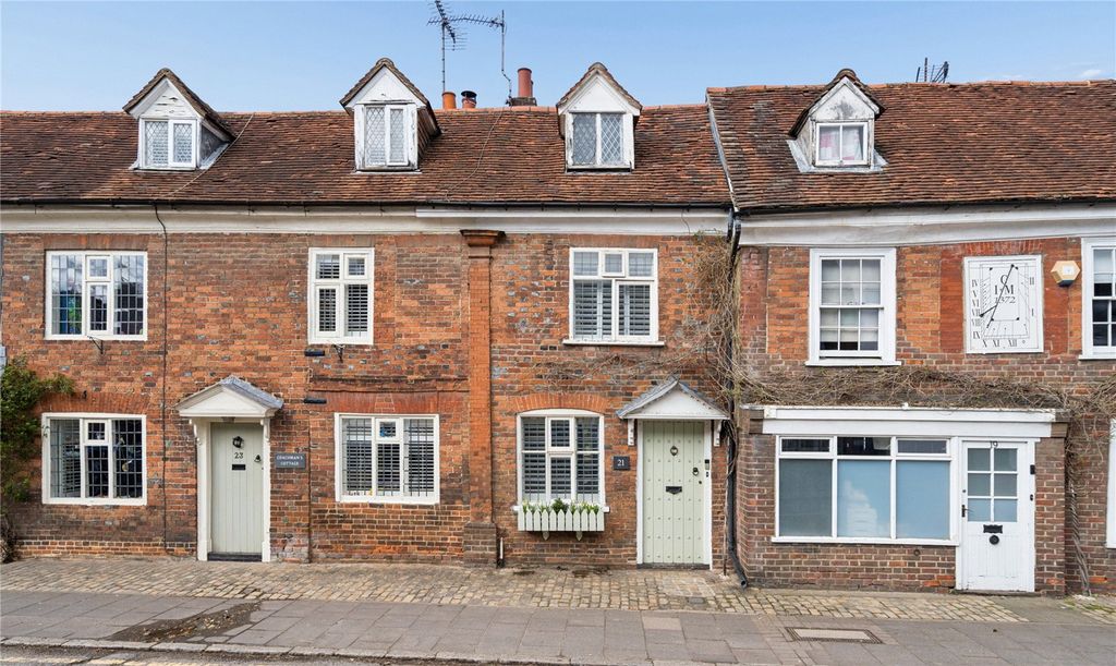 3 bed detached house for saleWhielden Street, Amersham, Buckinghamshire HP7