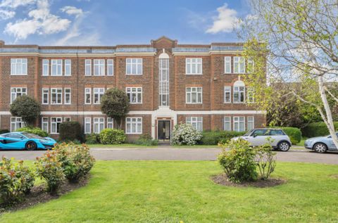 Hamilton Court, Hamilton Road, Ealing W5
