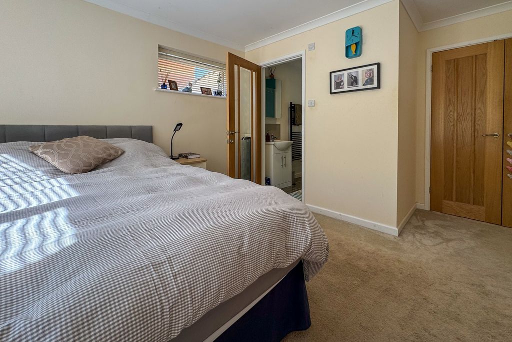 Additional image 7 of 4 bed detached house for saleBeech Road, Alresford SO24