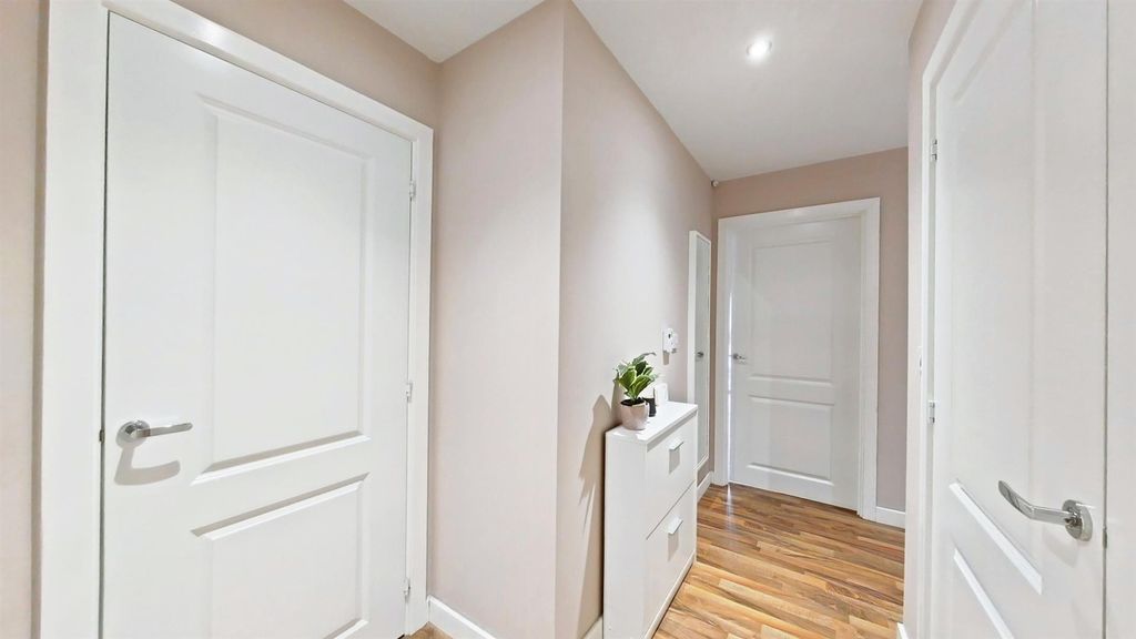Additional image 6 of 2 bed flat for saleLittle Brights Road, Belvedere DA17