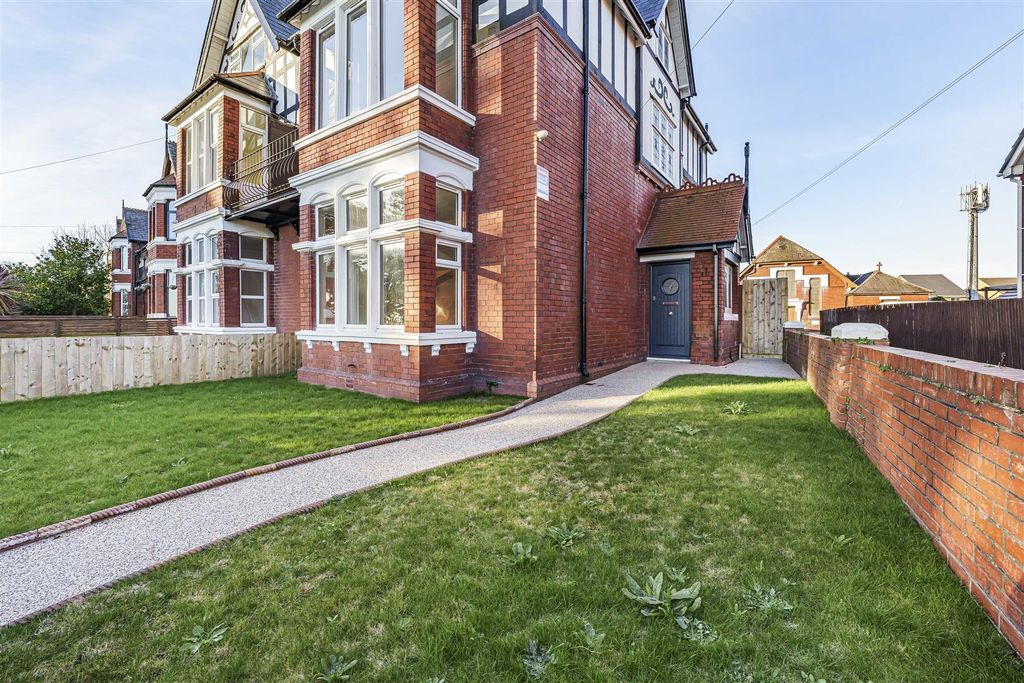 Additional image 22 of 5 bed town house for saleFriars Road, Barry CF62