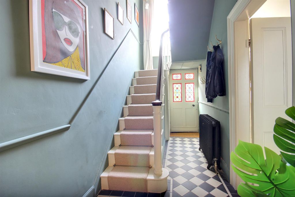 Additional image 14 of 4 bed terraced house for saleLairgate, Beverley HU17