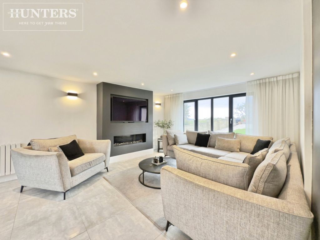 Additional image 3 of 5 bed detached house for saleFarmhouse Lane, Pogmoor, Barnsley S75