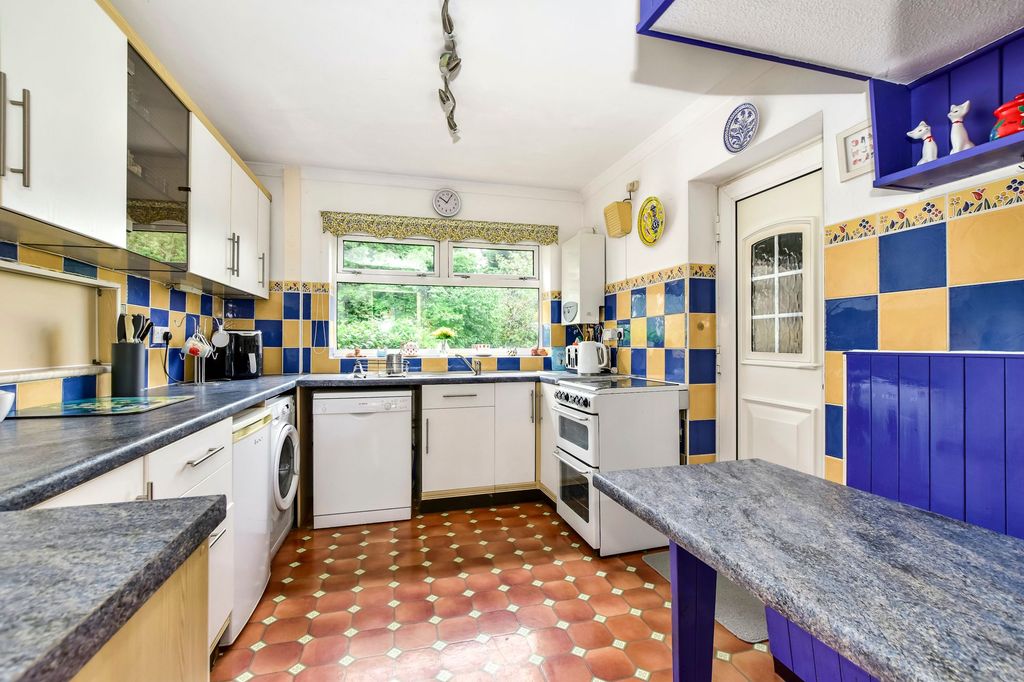 Additional image 3 of 3 bed semi-detached house for saleLangley Lane, Abbots Langley WD5