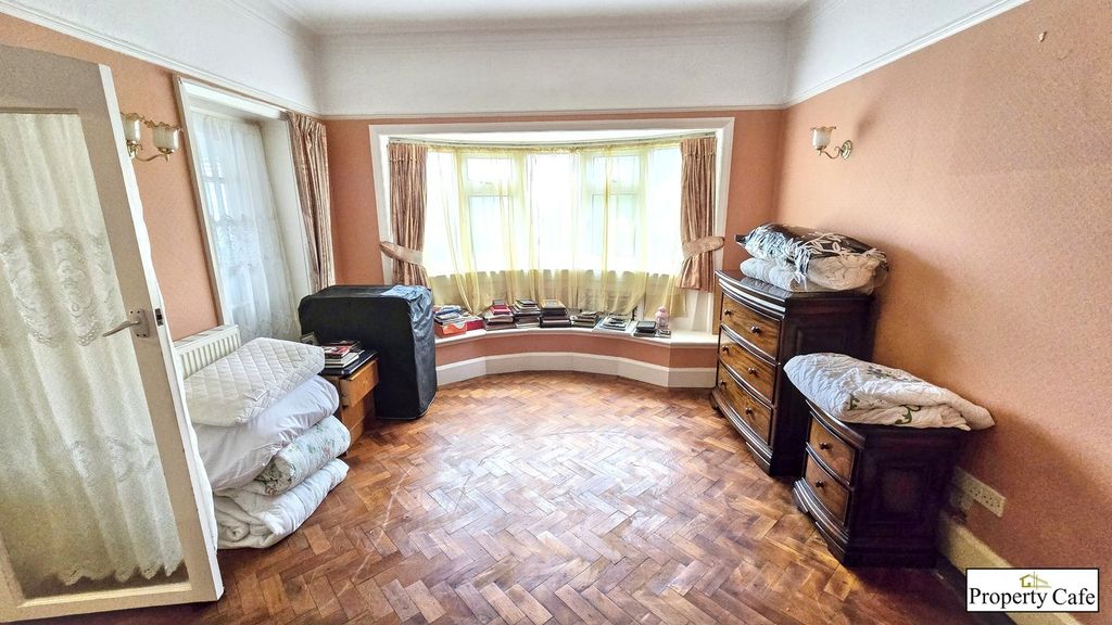 Additional image 9 of 2 bed flat for sale1 Cooden Drive, Bexhill On Sea TN39