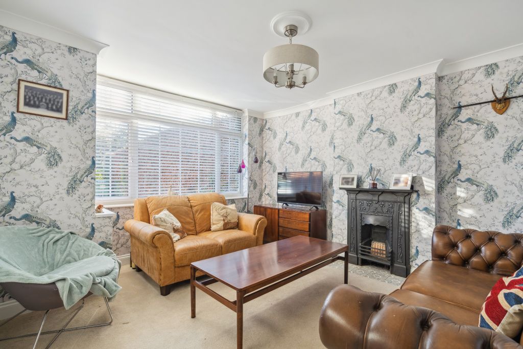 Additional image 6 of 4 bed semi-detached house for saleThe Ridgeway, Amersham HP7