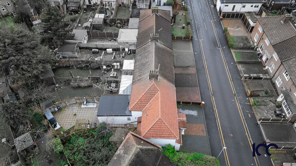 Additional image 32 of 4 bed semi-detached house for saleEliot Road, Dagenham RM9