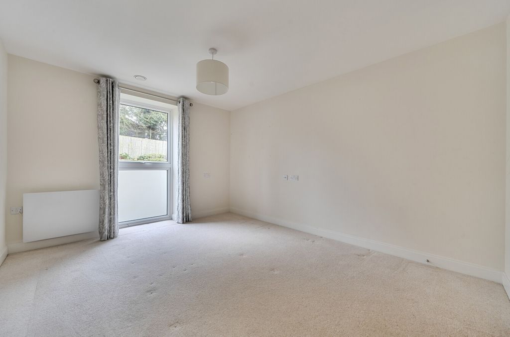 Additional image 5 of 2 bed flat for saleWayfarer Place, The Dean, Alresford SO24