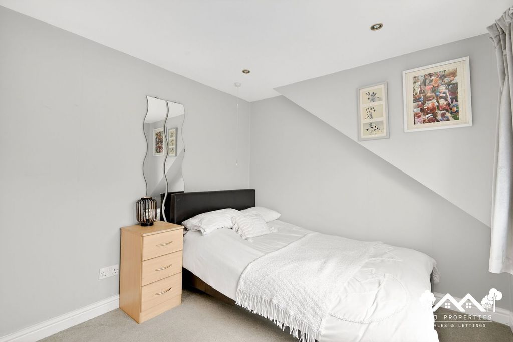 Additional image 38 of 3 bed semi-detached house for saleGrafton Avenue, Baxenden, Accrington BB5