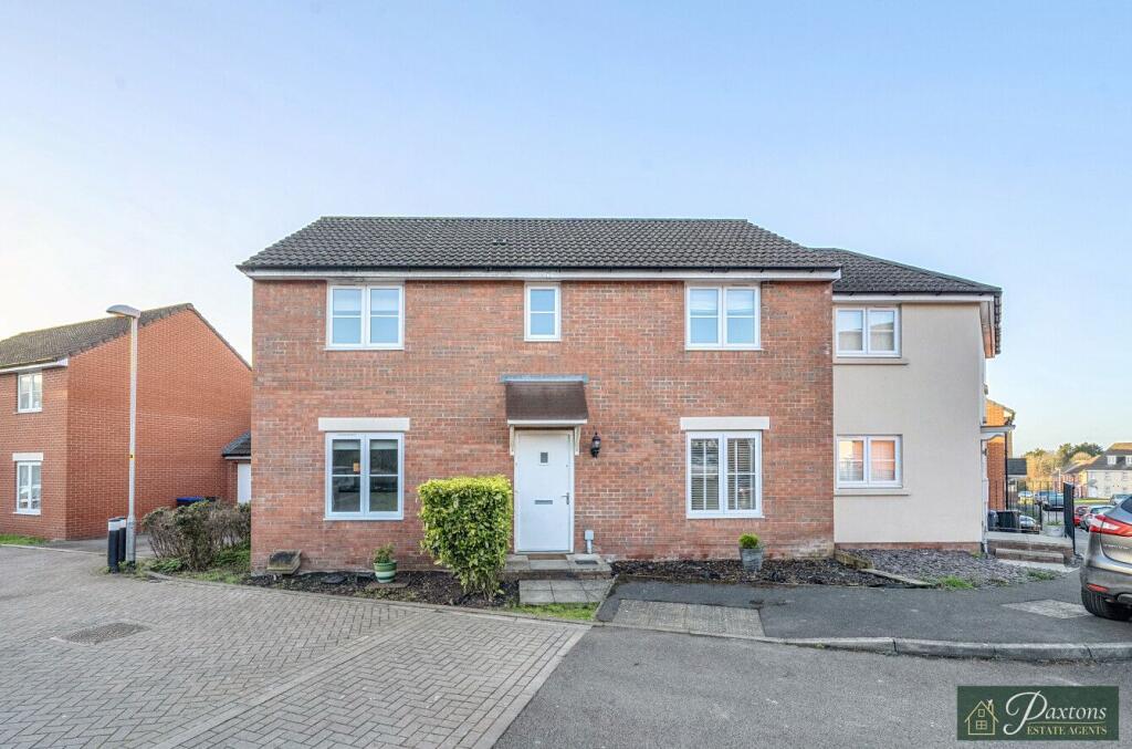 Heeks Crescent, Hilperton, Trowbridge, Wiltshire. BA14 7UX