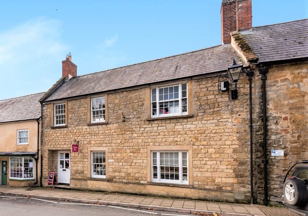 1 bed flat for saleHogshill Street, Beaminster DT8