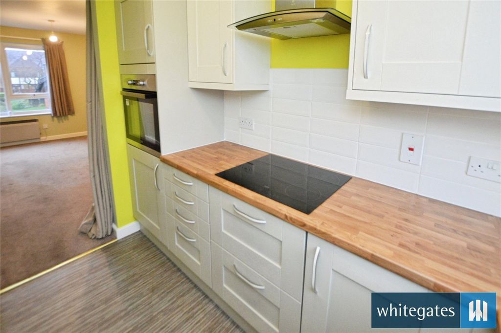 Additional image 5 of 2 bed flat for saleLynwood Garth, Leeds, West Yorkshire LS12