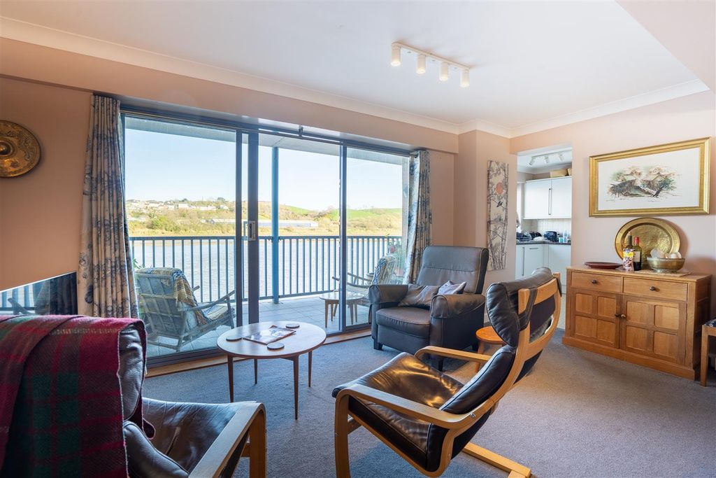 Additional image 6 of 2 bed flat for saleNew Road, Bideford EX39