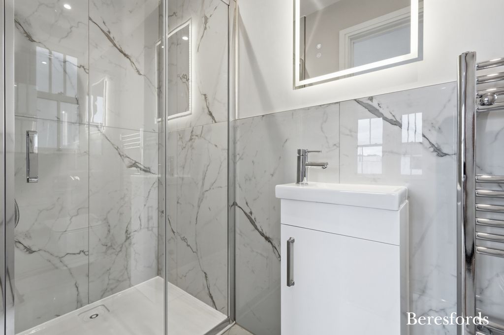 Additional image 20 of 5 bed semi-detached house for saleChapel Street, Billericay CM12