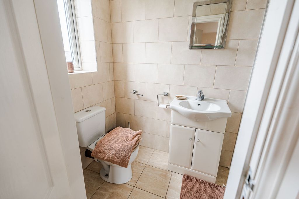 Additional image 25 of 6 bed detached house for saleLea Road, Batley WF17