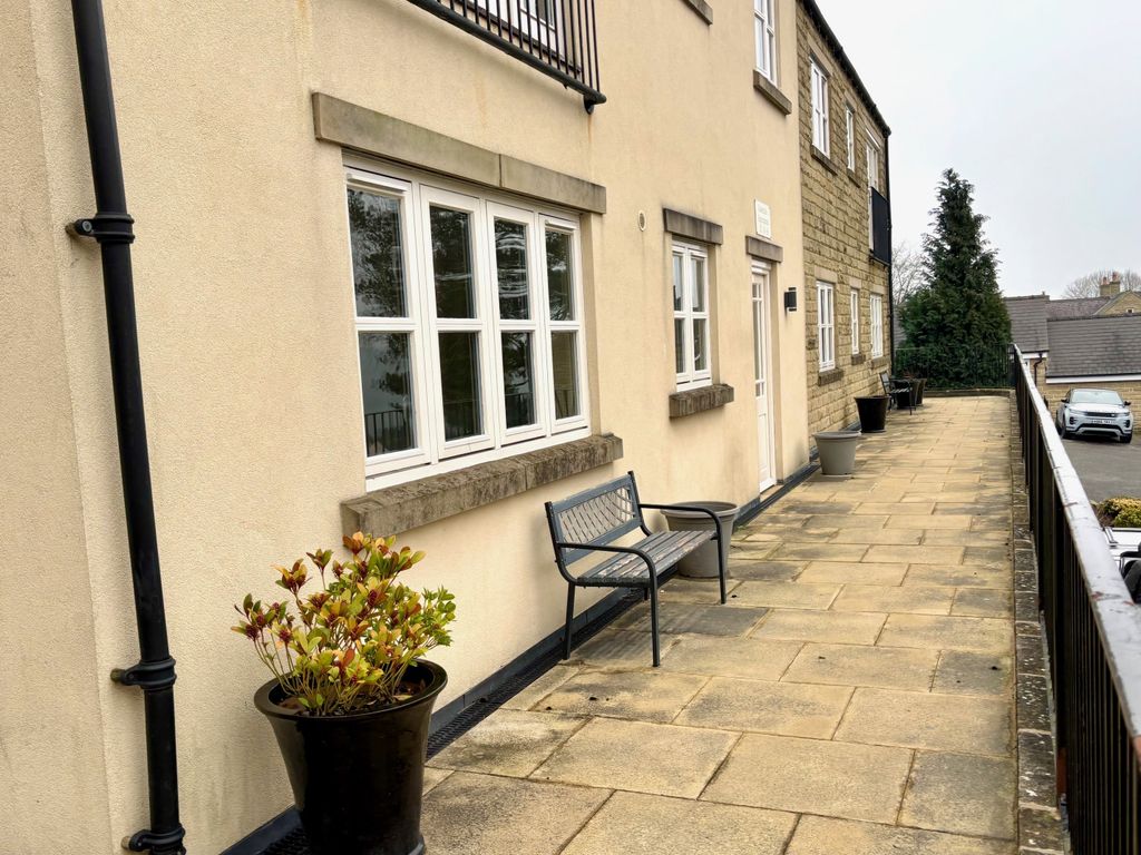 Additional image 10 of 2 bed flat for saleCavendish Road, Matlock DE4