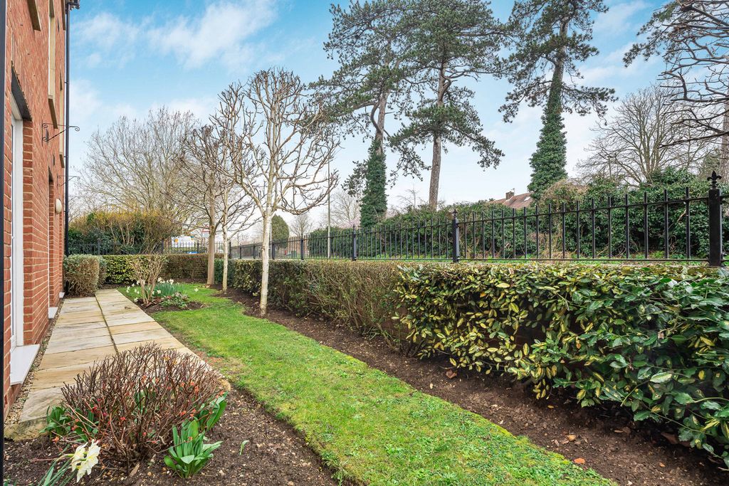 Additional image 14 of 2 bed flat for saleWootton Road, Abingdon OX14