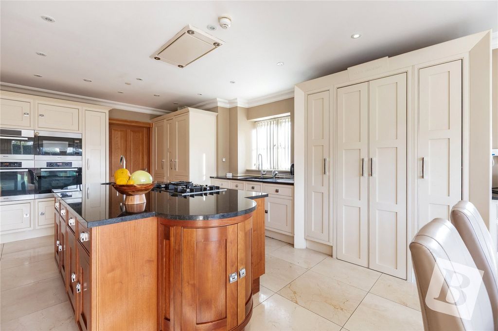Additional image 27 of 5 bed detached house for saleSt. Marys Lane, Upminster RM14