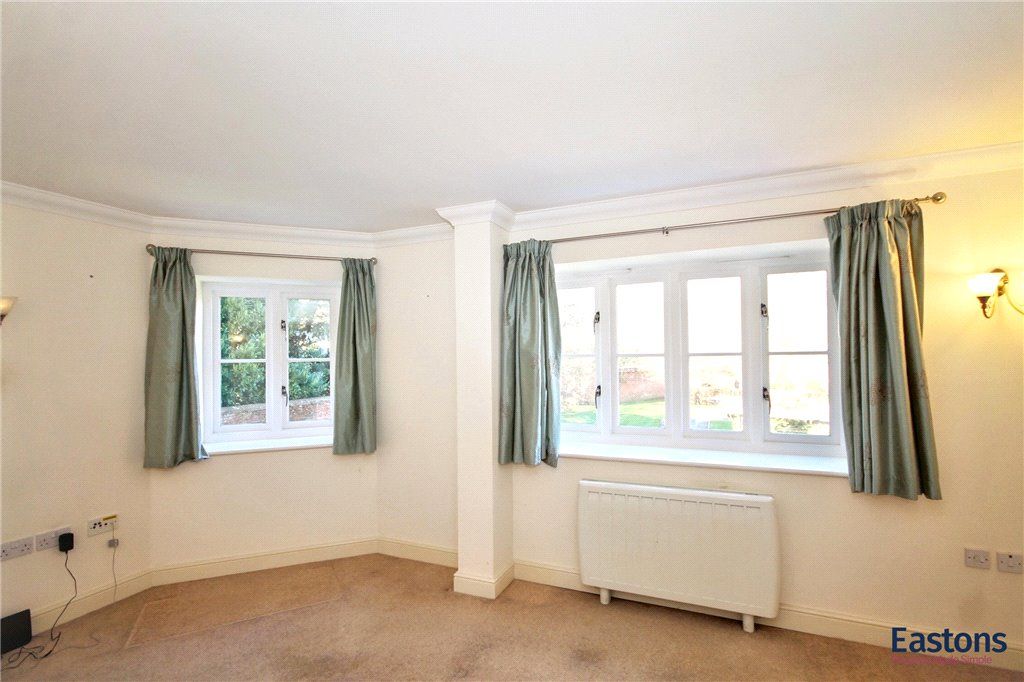 Additional image 10 of 2 bed flat for saleElizabeth Drive, Banstead SM7