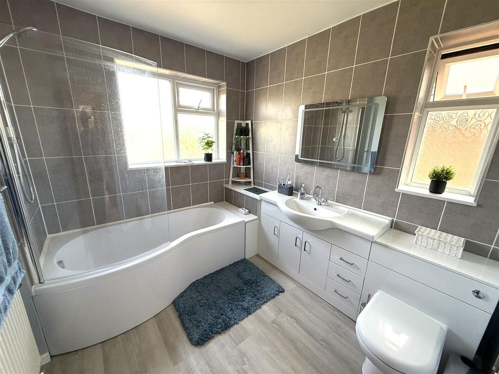 Additional image 14 of 4 bed detached house for saleDovedale Crescent, Belper DE56