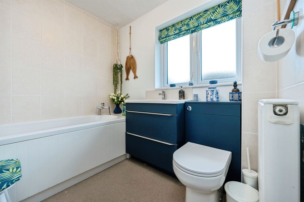 Additional image 23 of 4 bed detached house for saleBrook End, Weston Turville, Aylesbury HP22