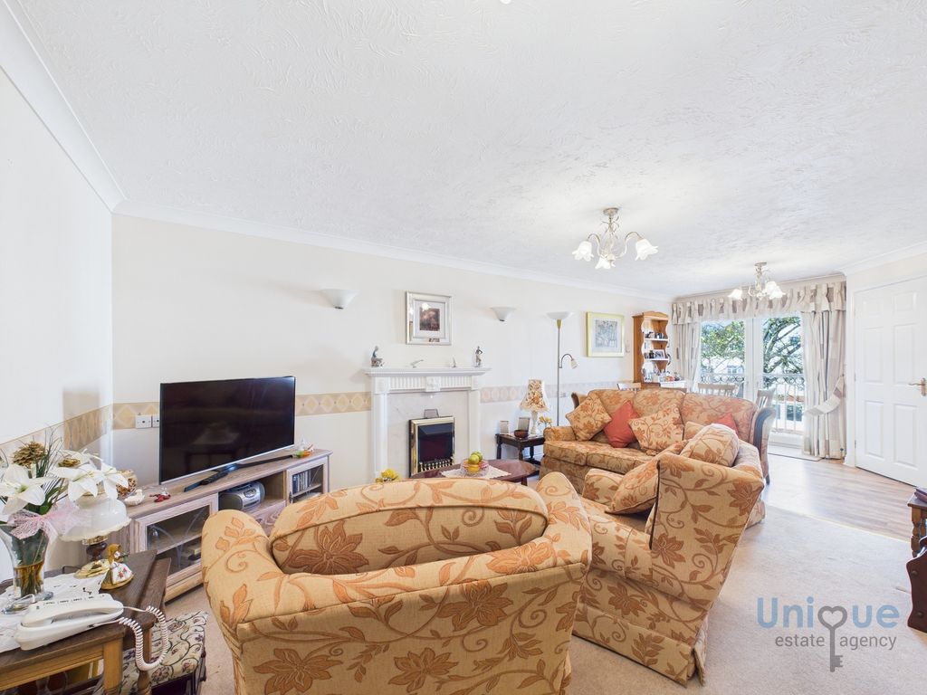 Additional image 4 of 2 bed flat for saleHardaker Court, 319-323 Clifton Drive South, Lytham St. Annes FY8