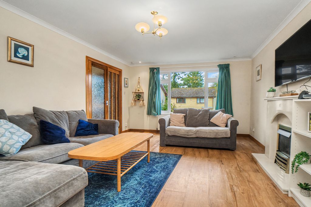 Additional image 2 of 4 bed detached house for sale8 Burnside Park, Balerno, Edinburgh EH14
