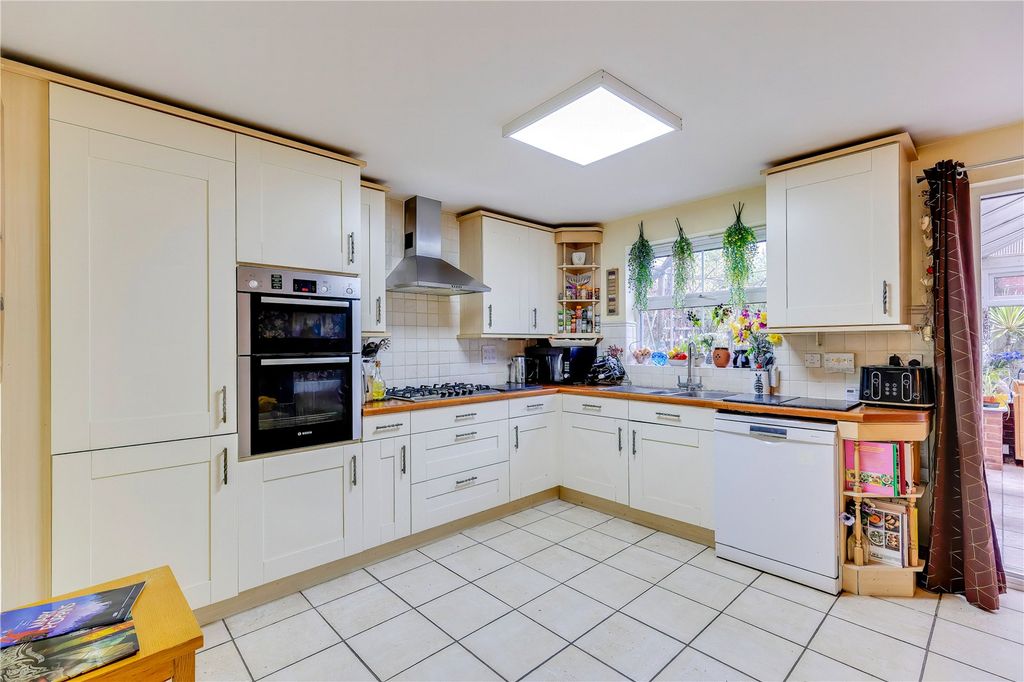 Additional image 3 of 4 bed end terrace house for saleCambrian Grove, Marshfield, Cardiff CF3