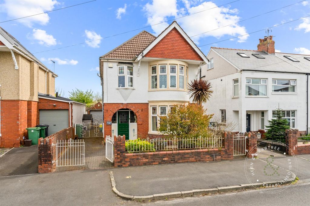 4 bed detached house for salePencisely Crescent, Llandaff, Cardiff CF5