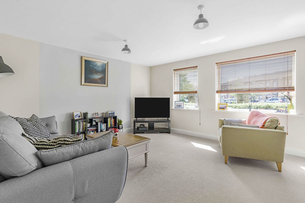 Additional image 3 of 2 bed flat for saleLondon Road, Bicester OX26