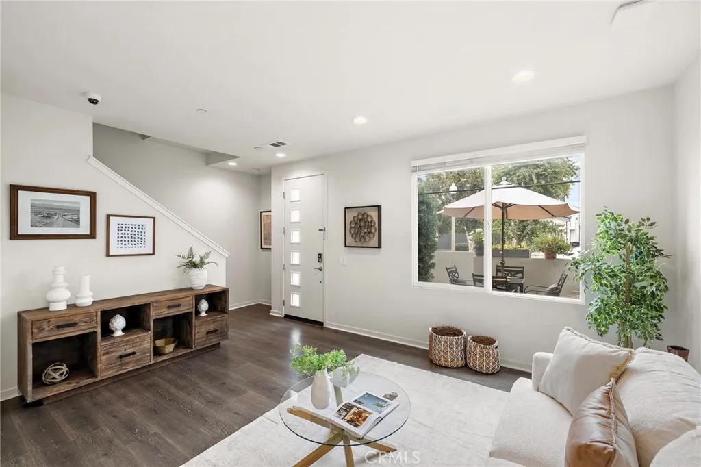 Additional image 29 of 116 Epic, Irvine, CA 92618