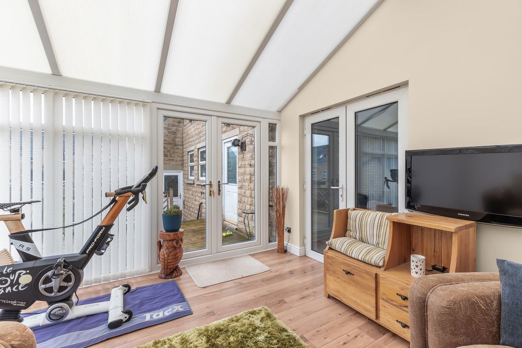 Additional image 14 of 6 bed detached house for saleAgincourt Drive, Bingley, West Yorkshire BD16